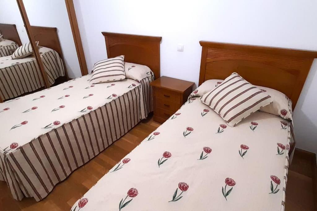 Apartamento Vistas Al Mar Con Piscina Y Terraza Foz Exteriör bild